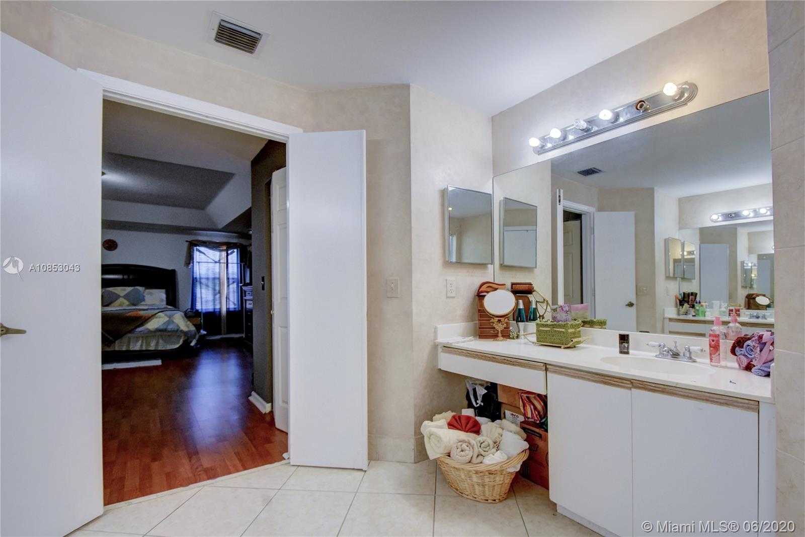 Small Image of 5220 NORTH WEST 66TH AVE, Lauderhill Number 14