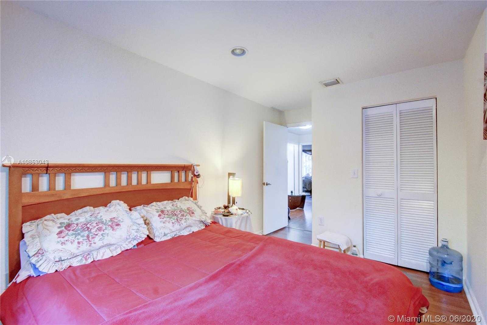 Small Image of 5220 NORTH WEST 66TH AVE, Lauderhill Number 19