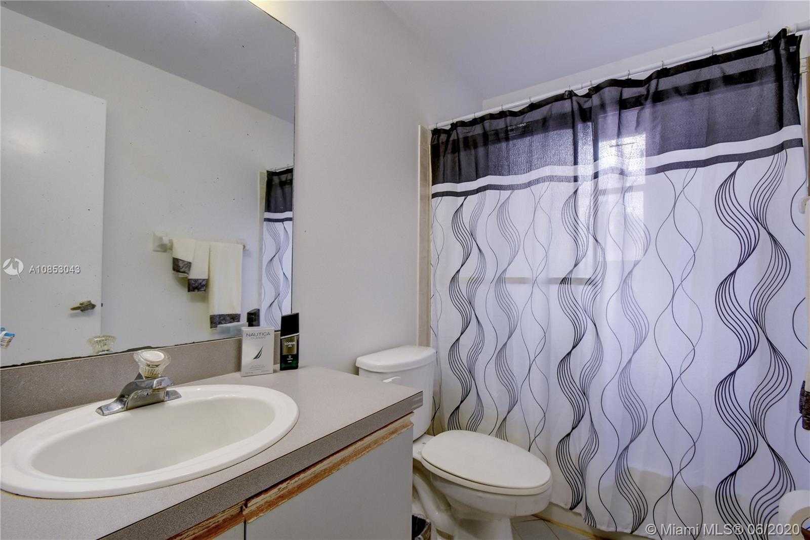 Small Image of 5220 NORTH WEST 66TH AVE, Lauderhill Number 22