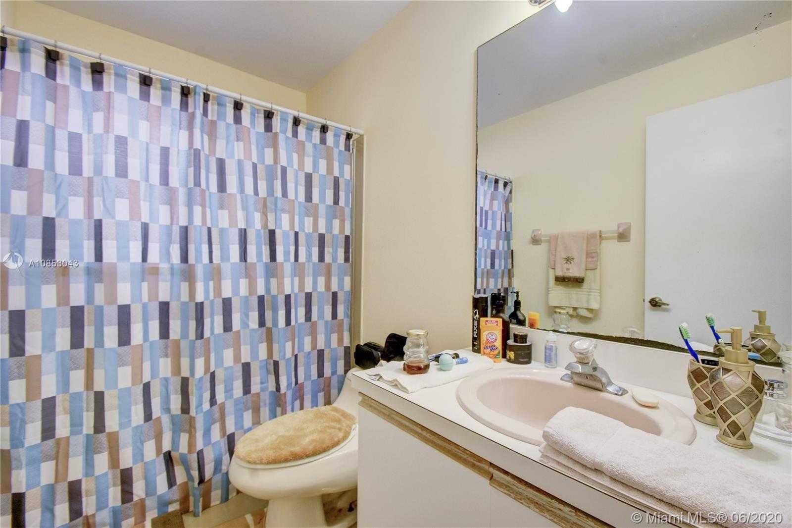 Small Image of 5220 NORTH WEST 66TH AVE, Lauderhill Number 23