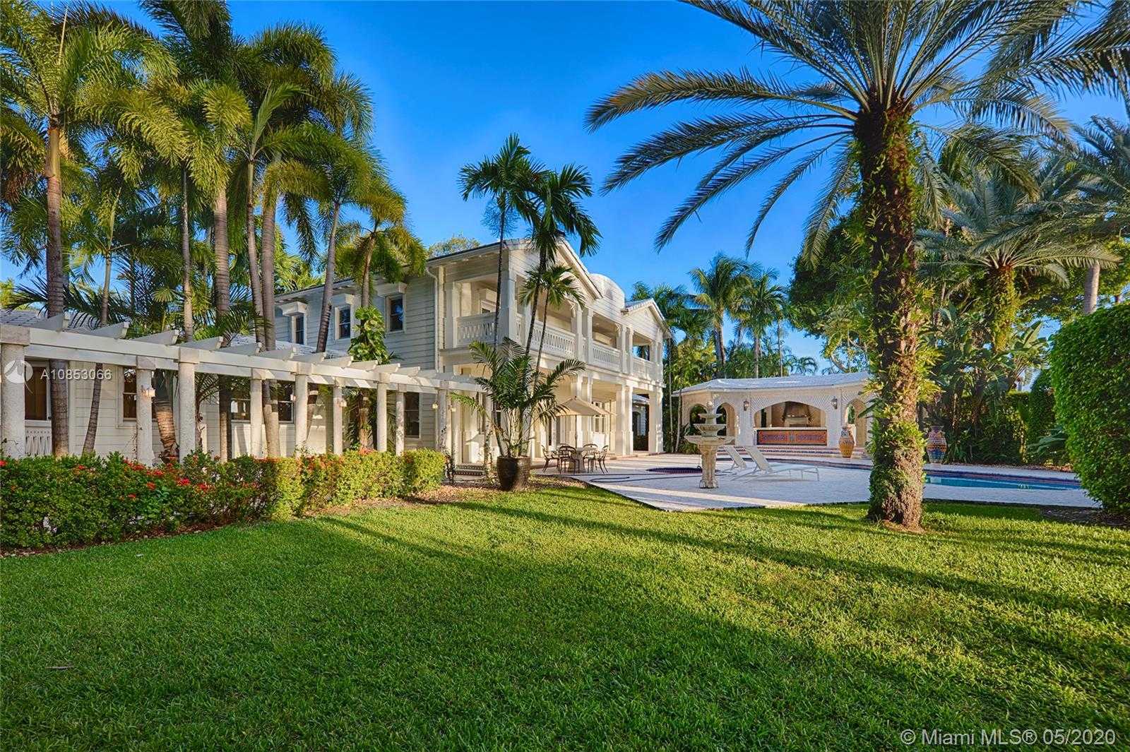 Small Image of 1 W Star Island Dr, Miami Beach, FL 33139, USA Number 5