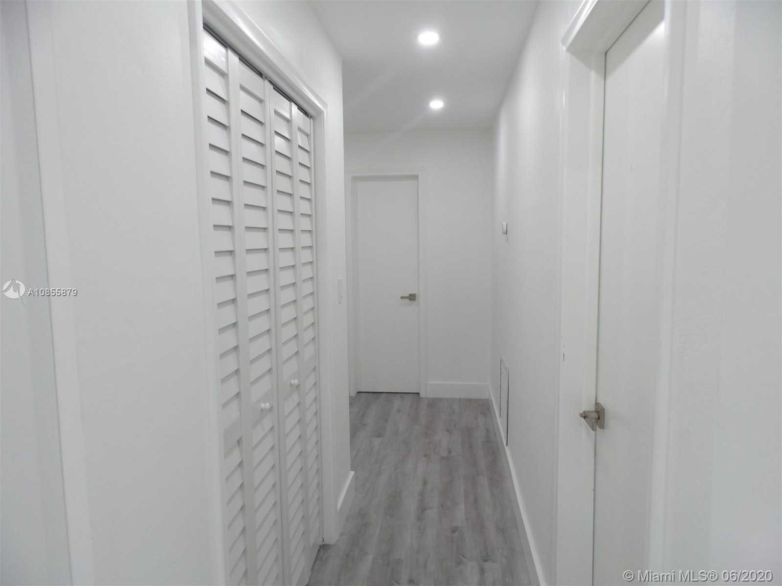 Small Image of 9410 SOUTH WEST 65TH ST, Miami Number 15