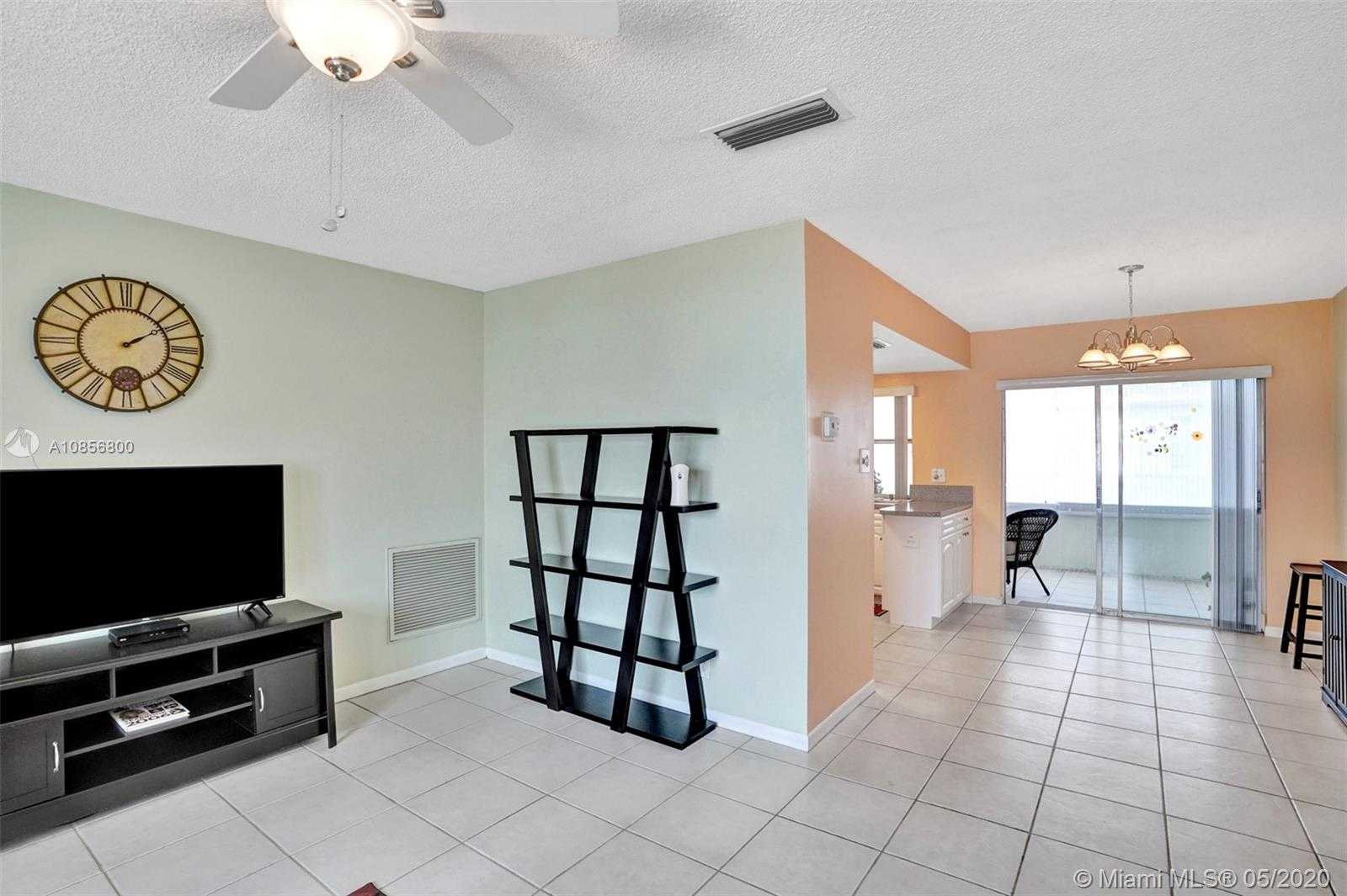 Small Image of 6935 NORTH WEST 11TH ST, Margate Number 5