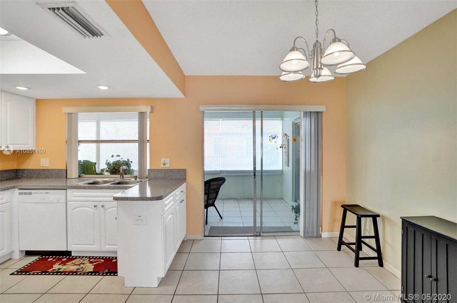 Small Image of 6935 NORTH WEST 11TH ST, Margate Number 8