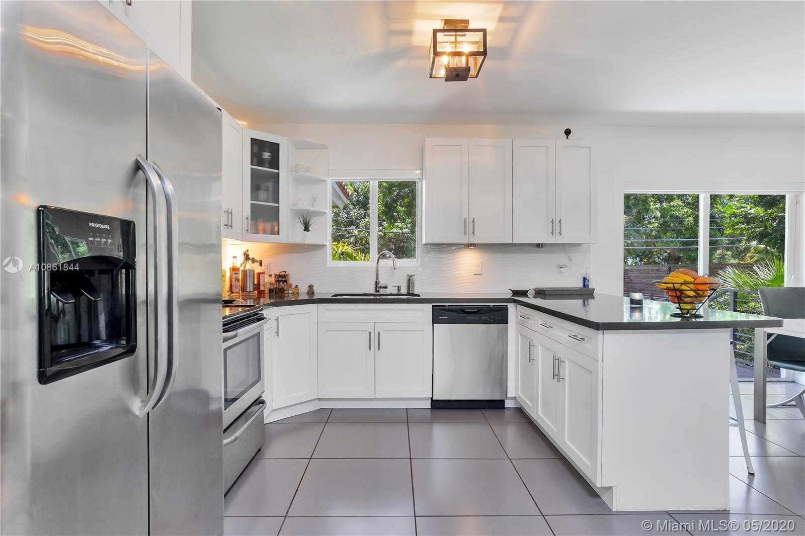 Small Image of 137 NORTH WEST 106TH ST, Miami Shores Number 10