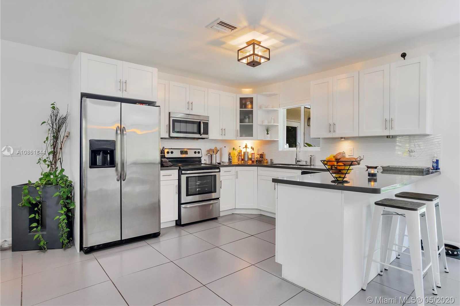 Small Image of 137 NORTH WEST 106TH ST, Miami Shores Number 11