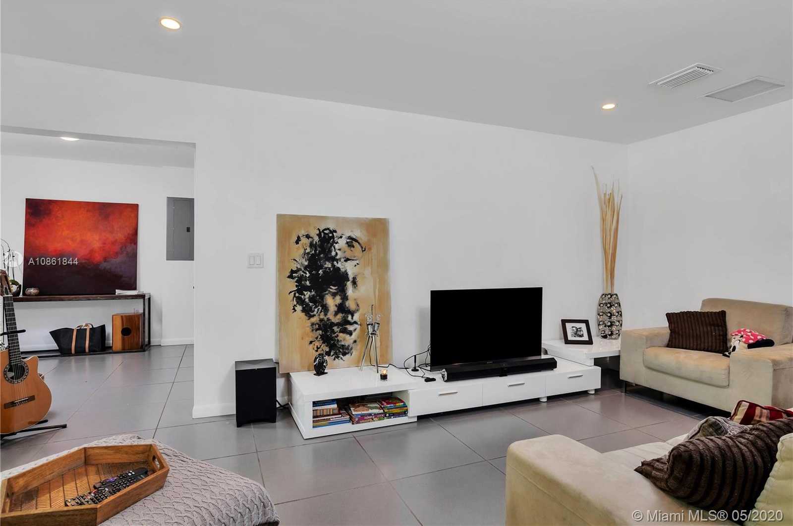 Small Image of 137 NORTH WEST 106TH ST, Miami Shores Number 14