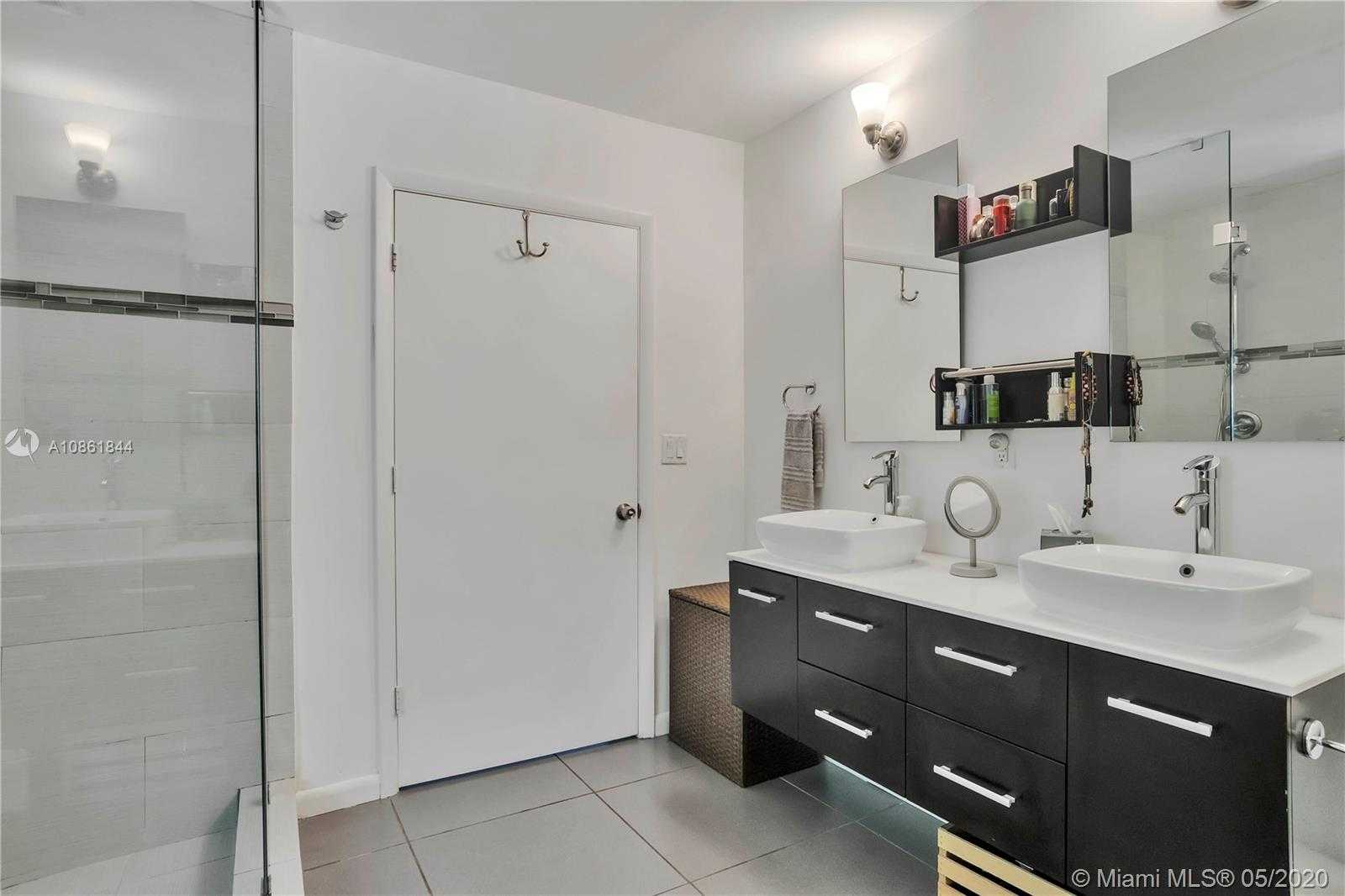 Small Image of 137 NORTH WEST 106TH ST, Miami Shores Number 19