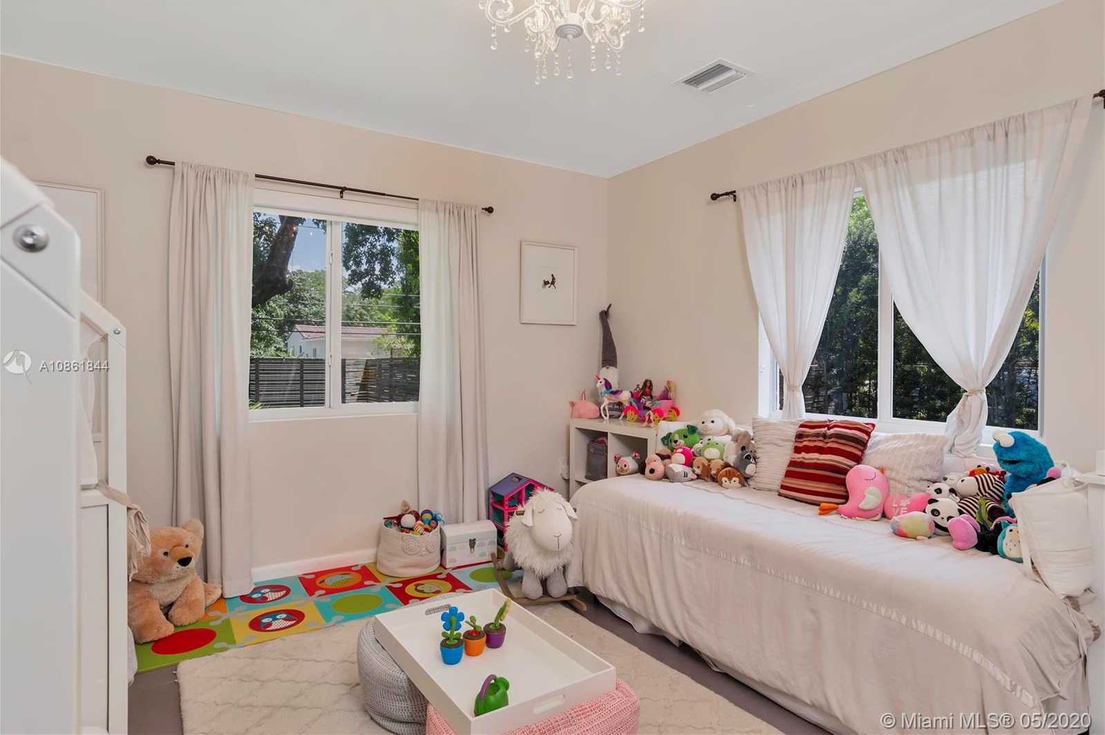 Small Image of 137 NORTH WEST 106TH ST, Miami Shores Number 21