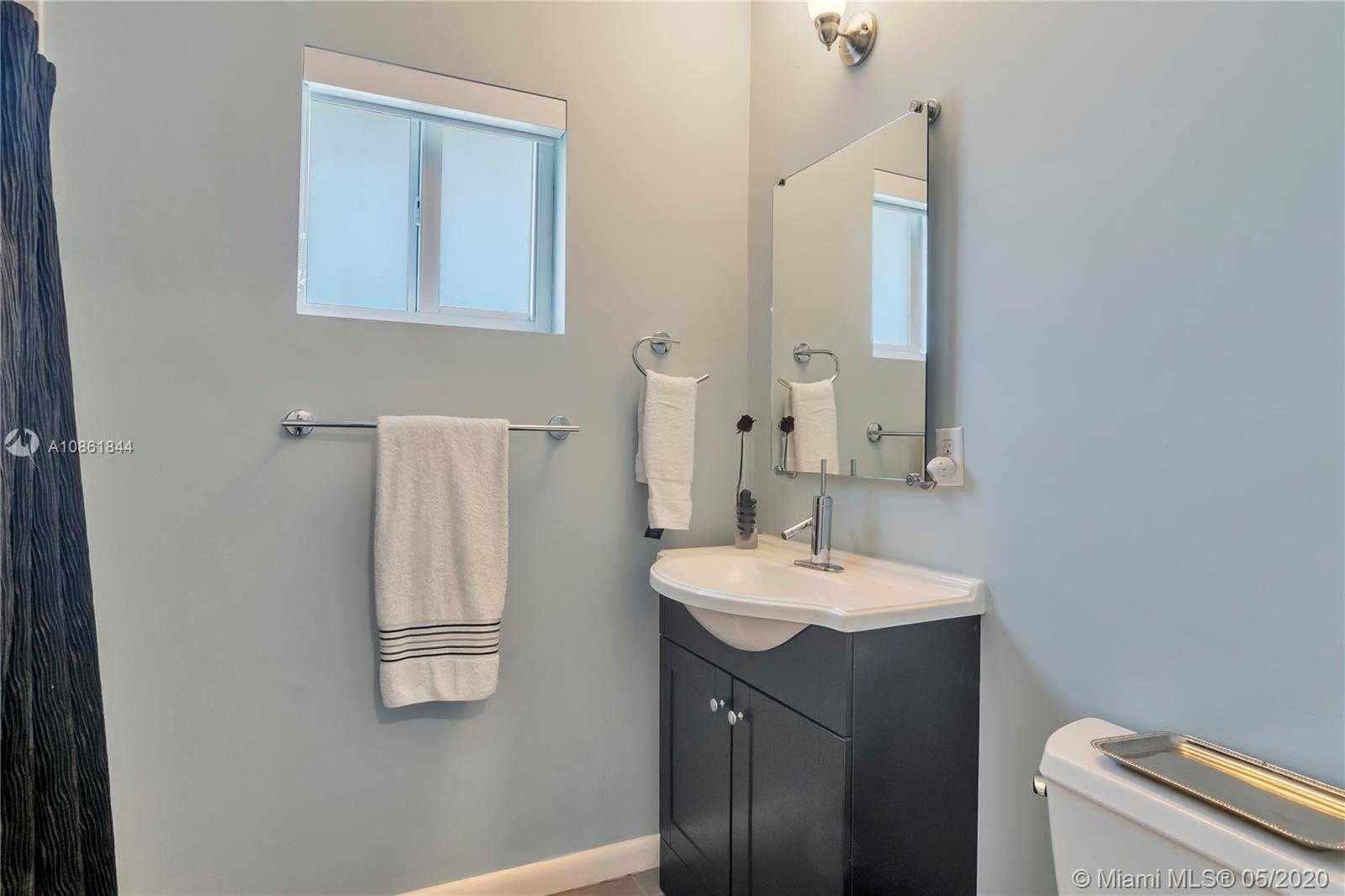 Small Image of 137 NORTH WEST 106TH ST, Miami Shores Number 23