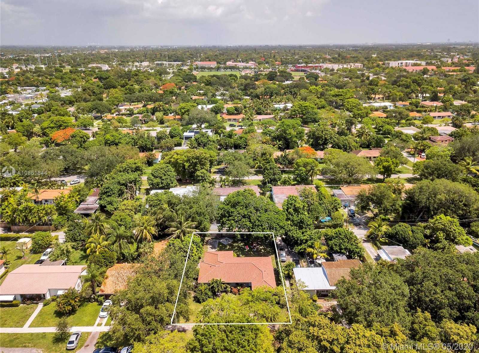 Small Image of 137 NORTH WEST 106TH ST, Miami Shores Number 37