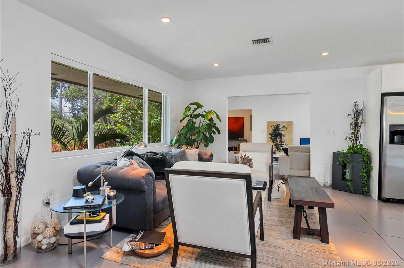 Small Image of 137 NORTH WEST 106TH ST, Miami Shores Number 7