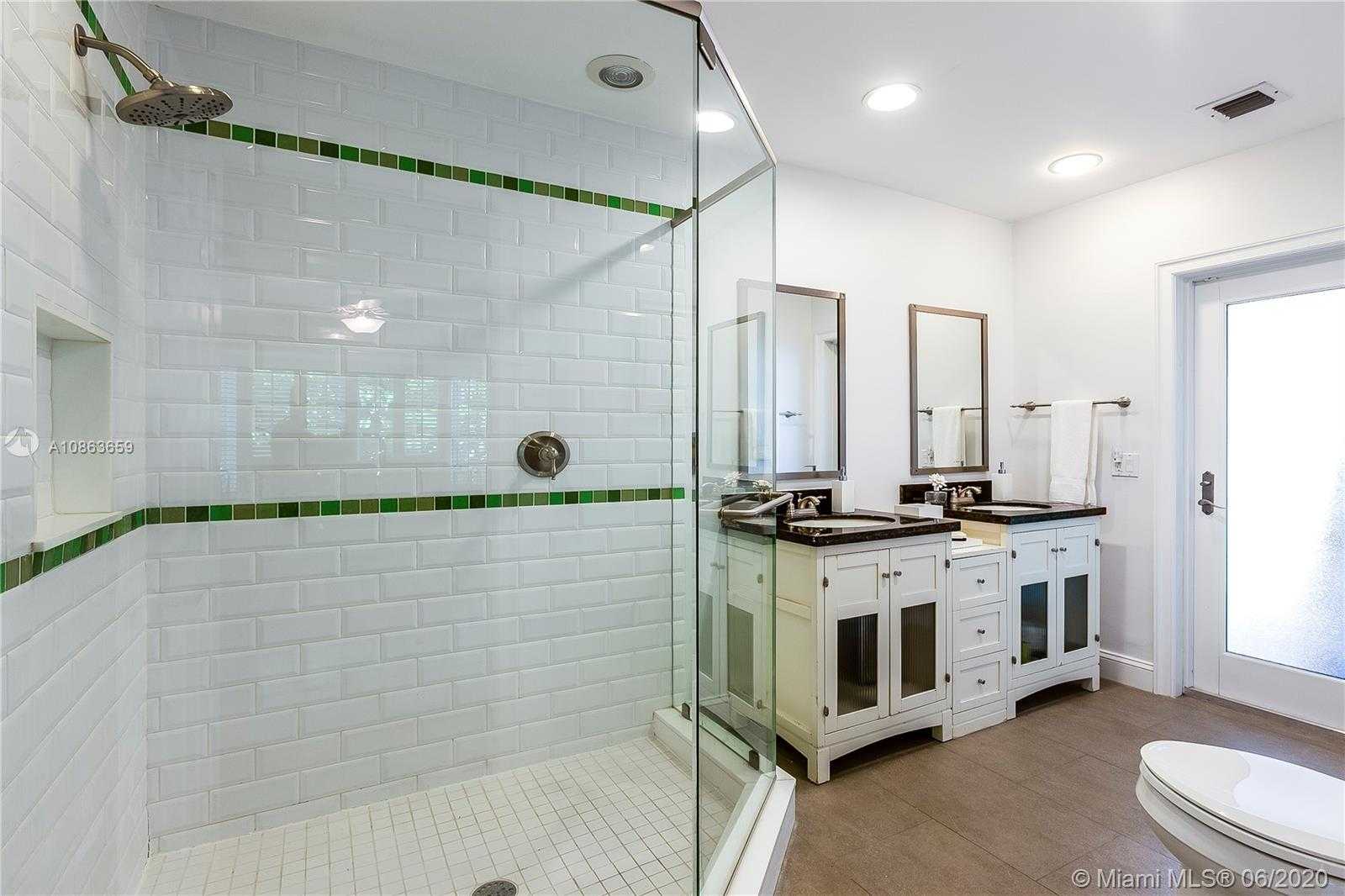 Small Image of 130 SOLANO PRADO, Coral Gables Number 12