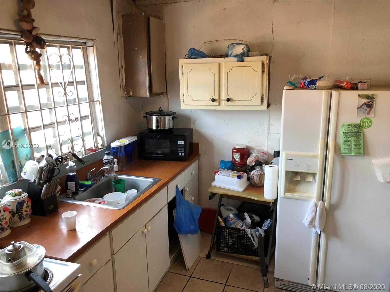 Small Image of 2325 NORTH WEST 35TH ST, Miami Number 6