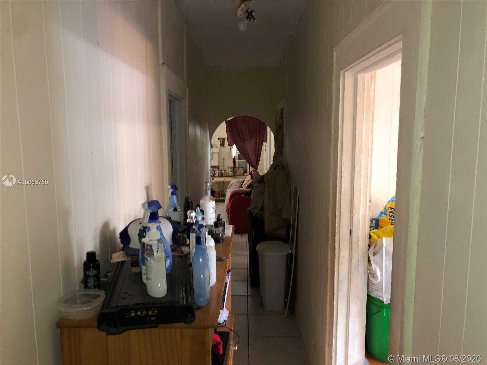Small Image of 2325 NORTH WEST 35TH ST, Miami Number 8