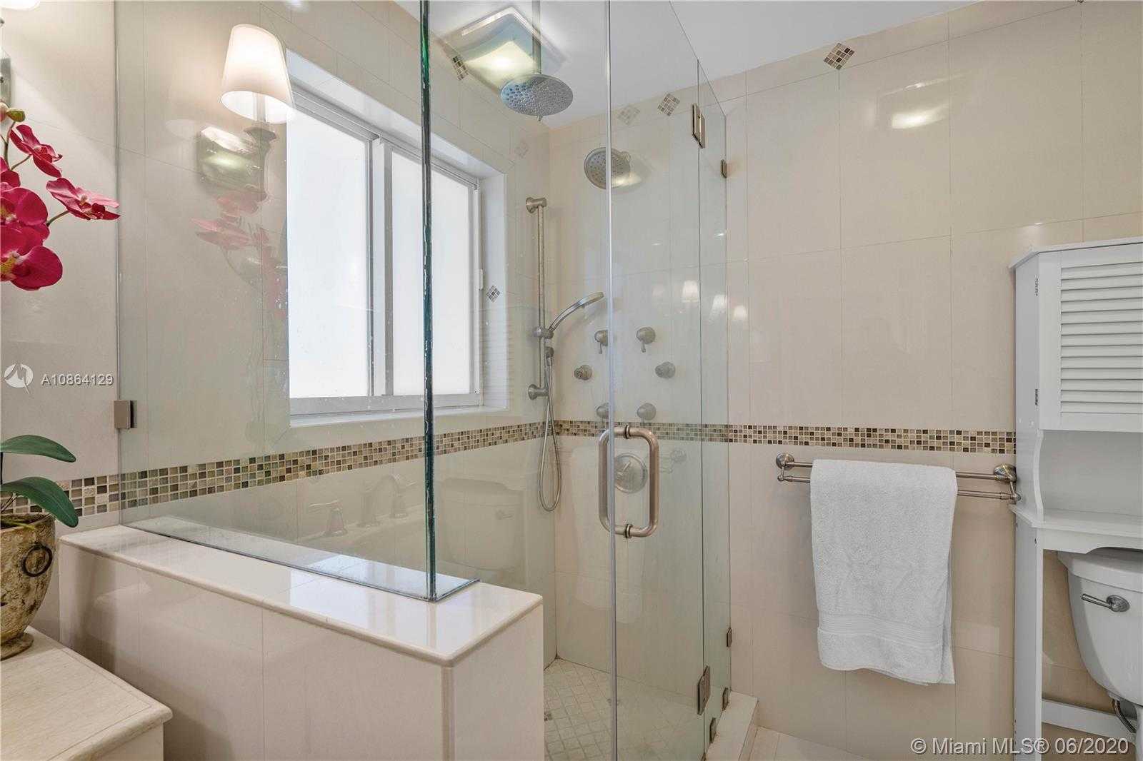 Small Image of 1151 SOUTH WEST 109TH LN, Davie Number 10