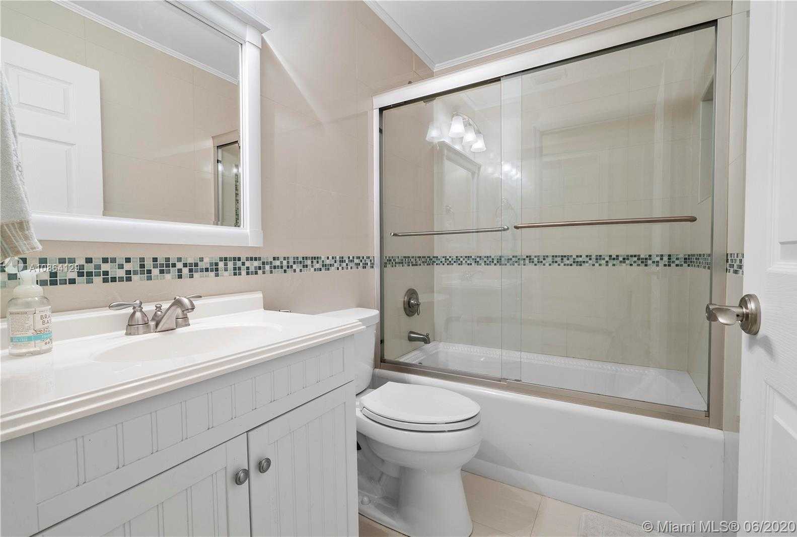 Small Image of 1151 SOUTH WEST 109TH LN, Davie Number 12