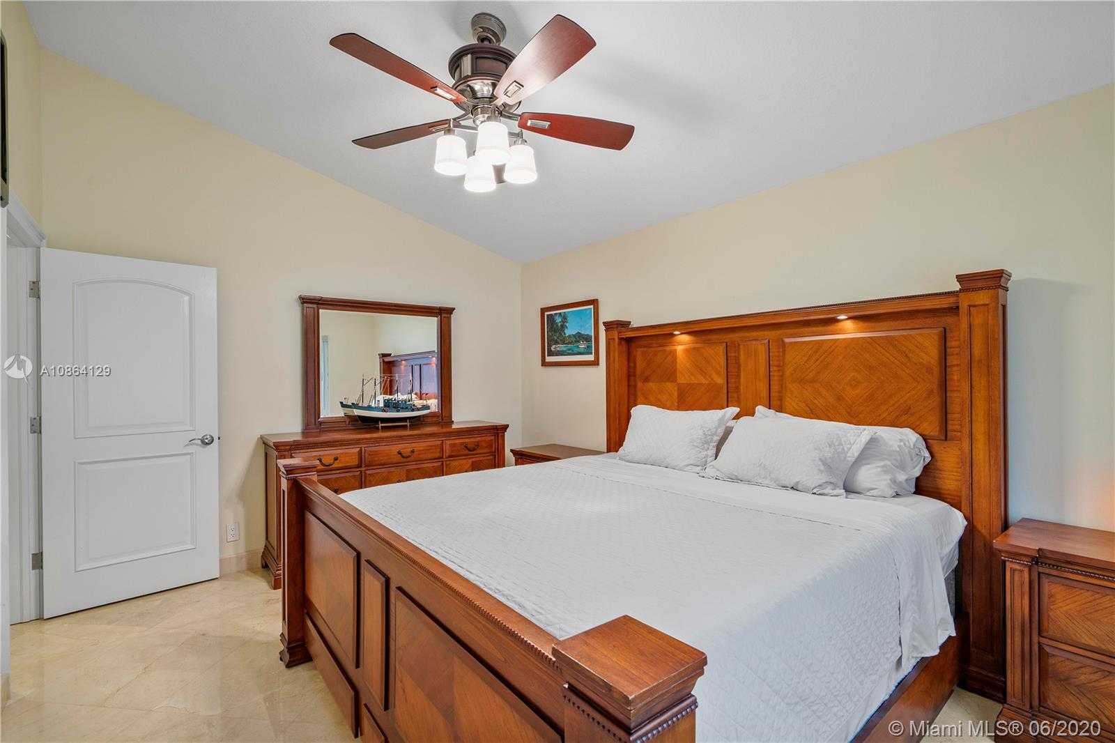 Small Image of 1151 SOUTH WEST 109TH LN, Davie Number 22