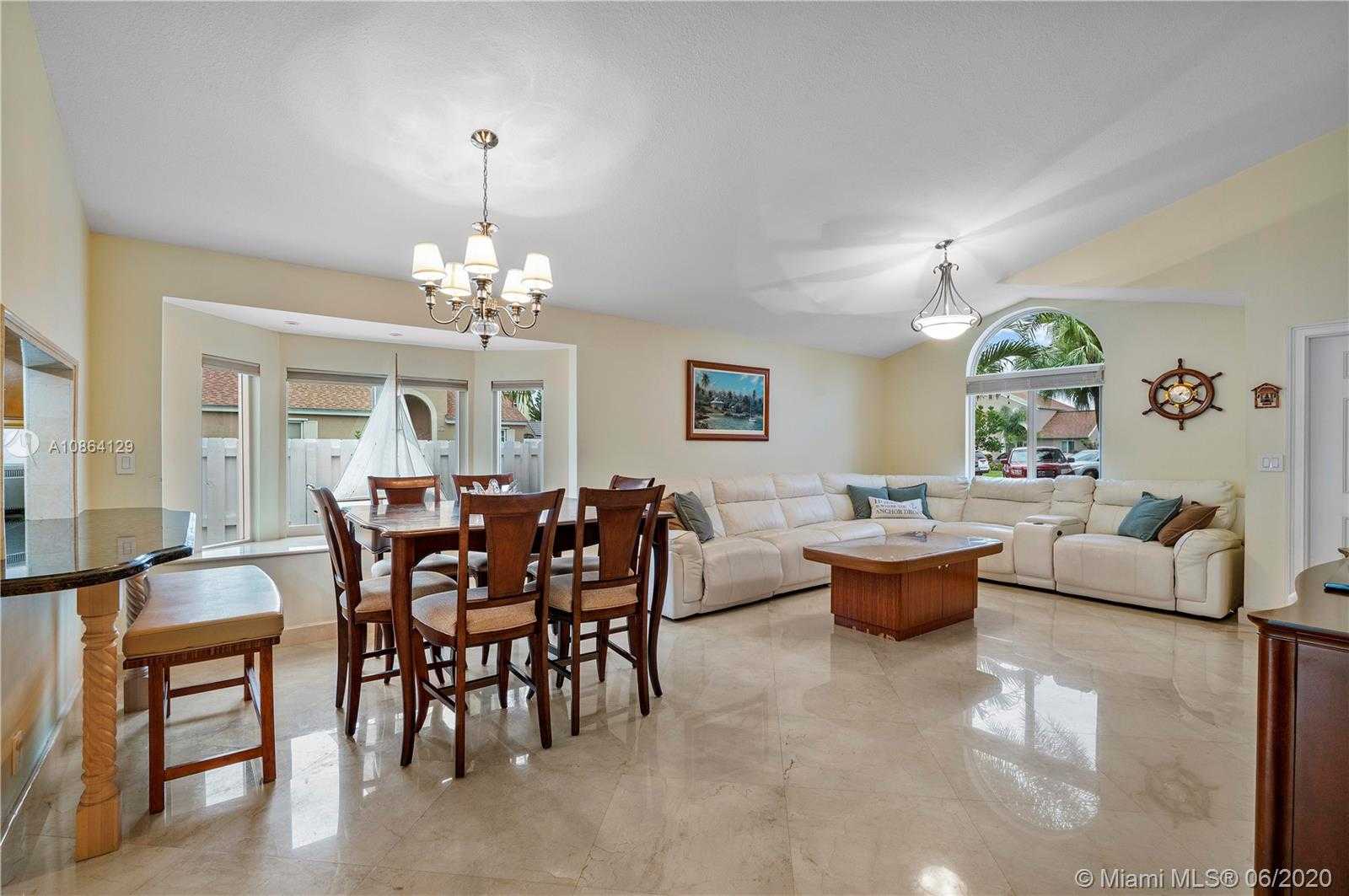 Small Image of 1151 SOUTH WEST 109TH LN, Davie Number 25