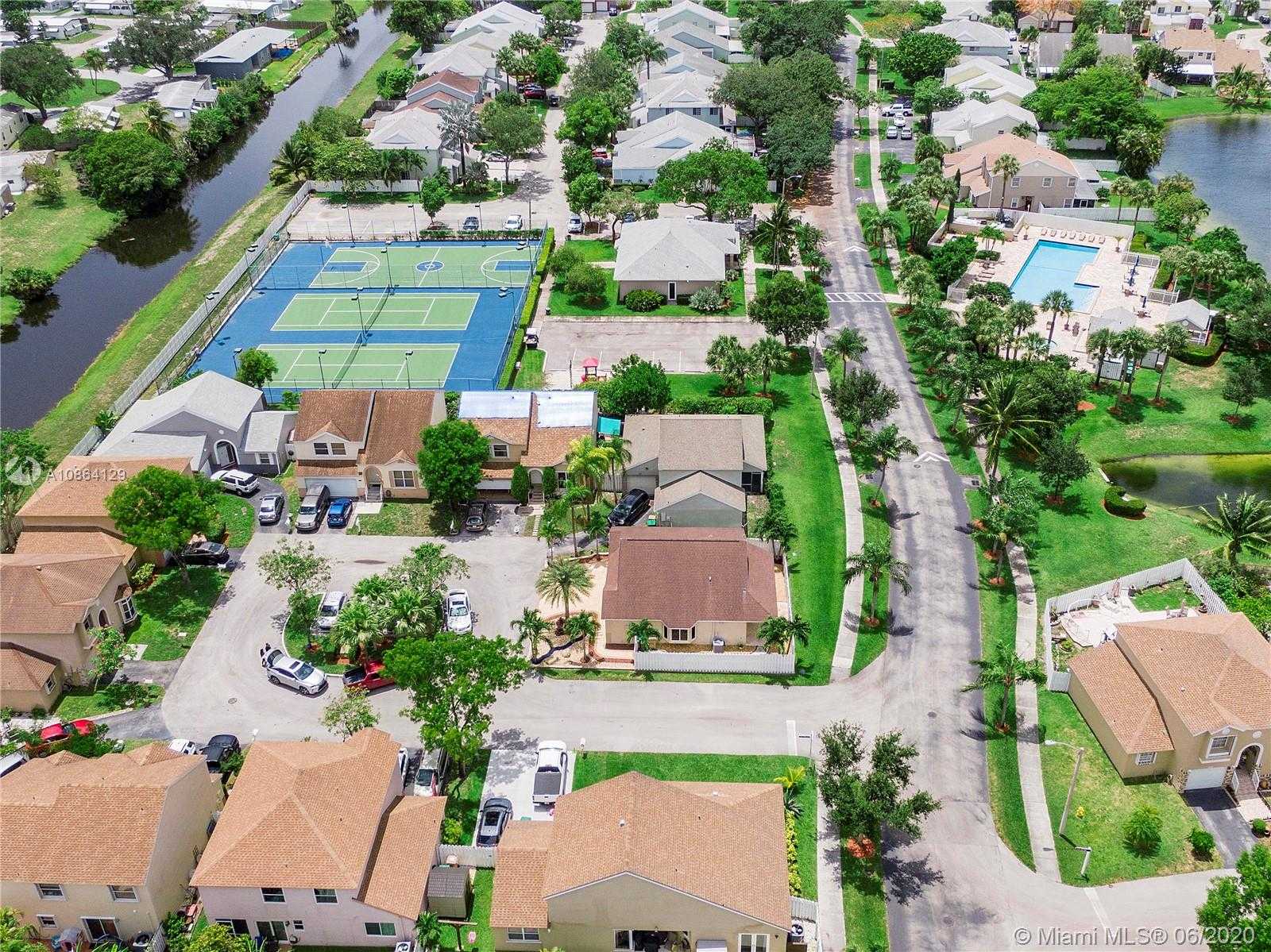 Small Image of 1151 SOUTH WEST 109TH LN, Davie Number 30