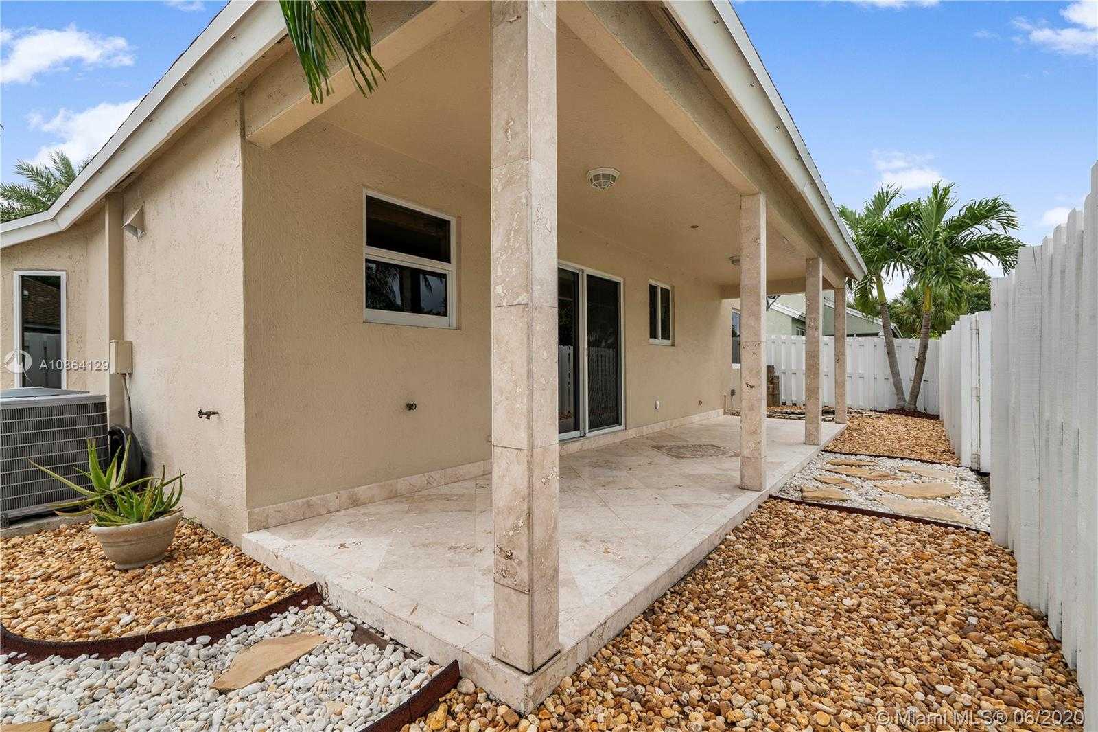 Small Image of 1151 SOUTH WEST 109TH LN, Davie Number 31