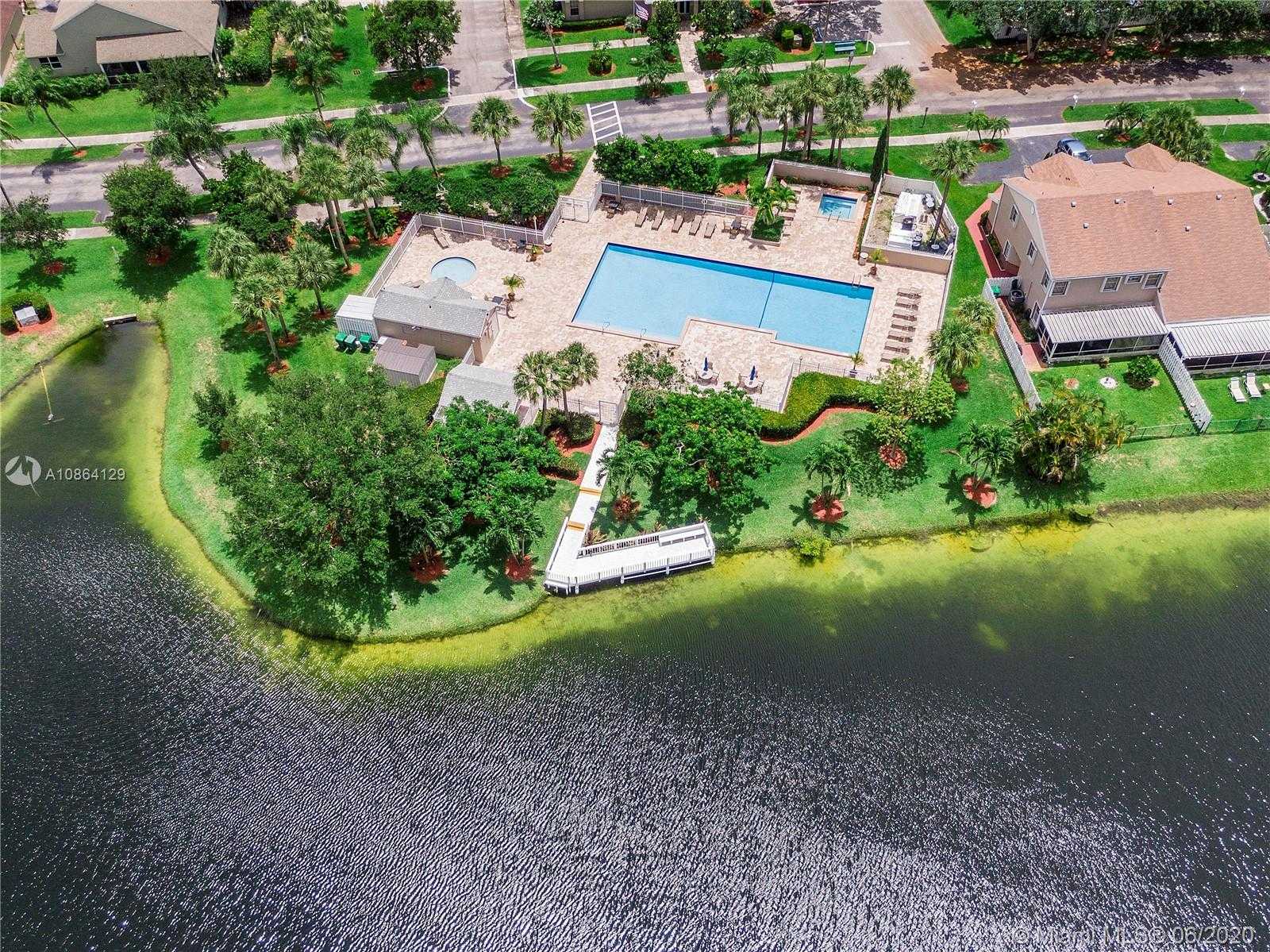 Small Image of 1151 SOUTH WEST 109TH LN, Davie Number 37