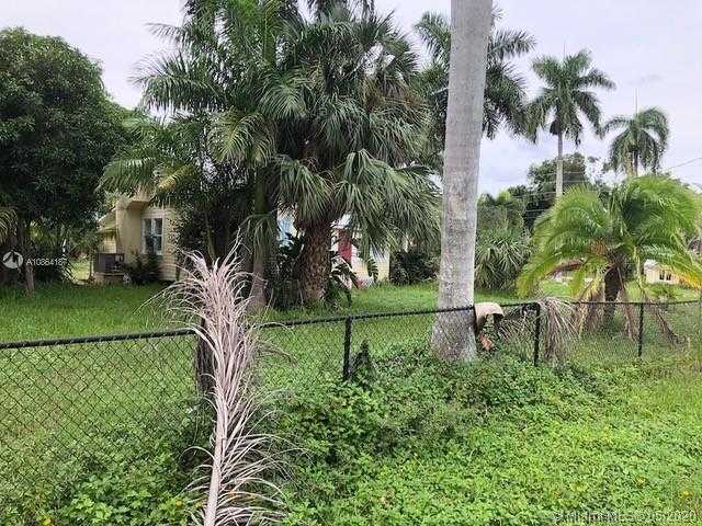Small Image of 16020 COOK ROAD, Fort Myers Number 20