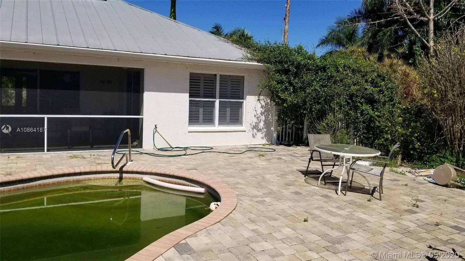 Small Image of 16020 COOK ROAD, Fort Myers Number 4