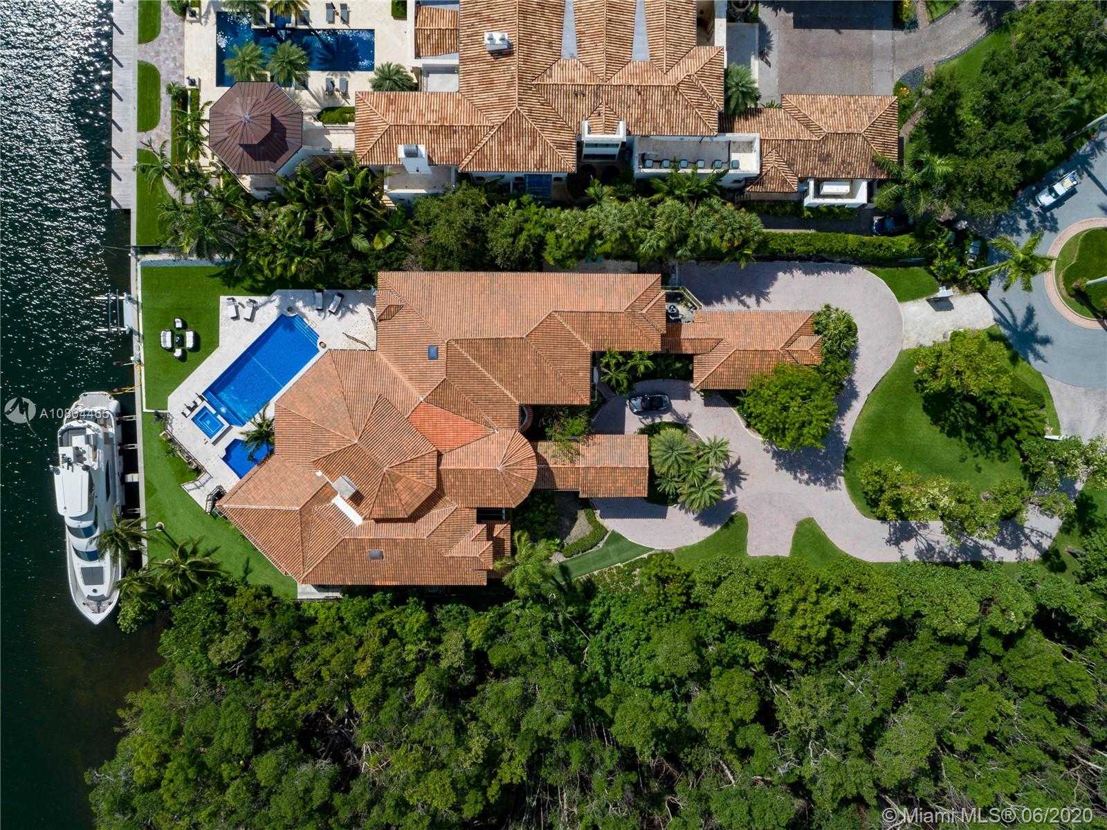 Small Image of 24 TAHITI BEACH ISLAND RD, Coral Gables Number 23