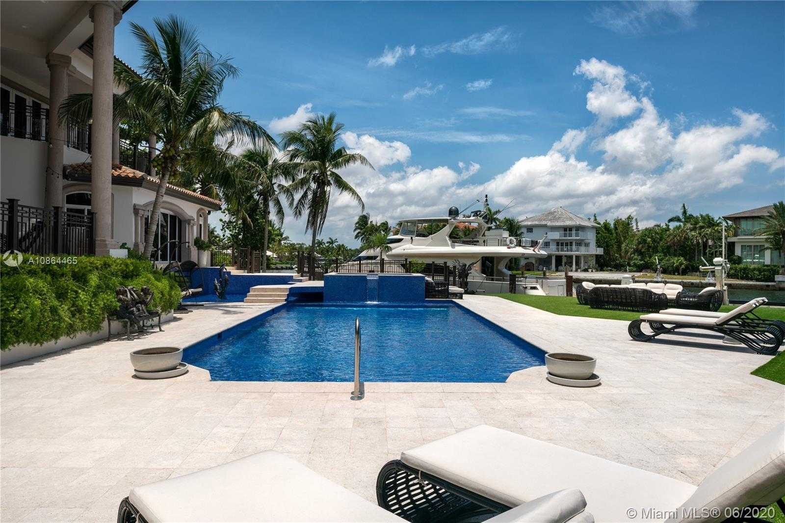 Small Image of 24 TAHITI BEACH ISLAND RD, Coral Gables Number 27