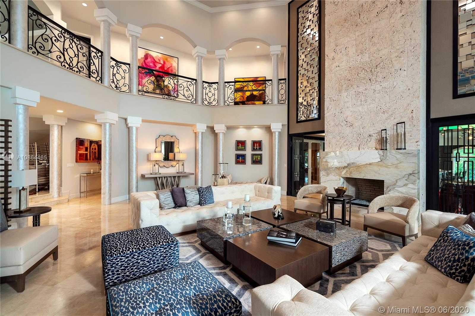Small Image of 24 TAHITI BEACH ISLAND RD, Coral Gables Number 7