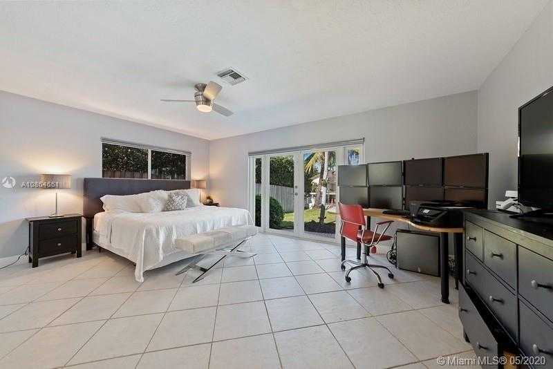 Small Image of 512 ISLE OF CAPRI DR, Fort Lauderdale Number 8