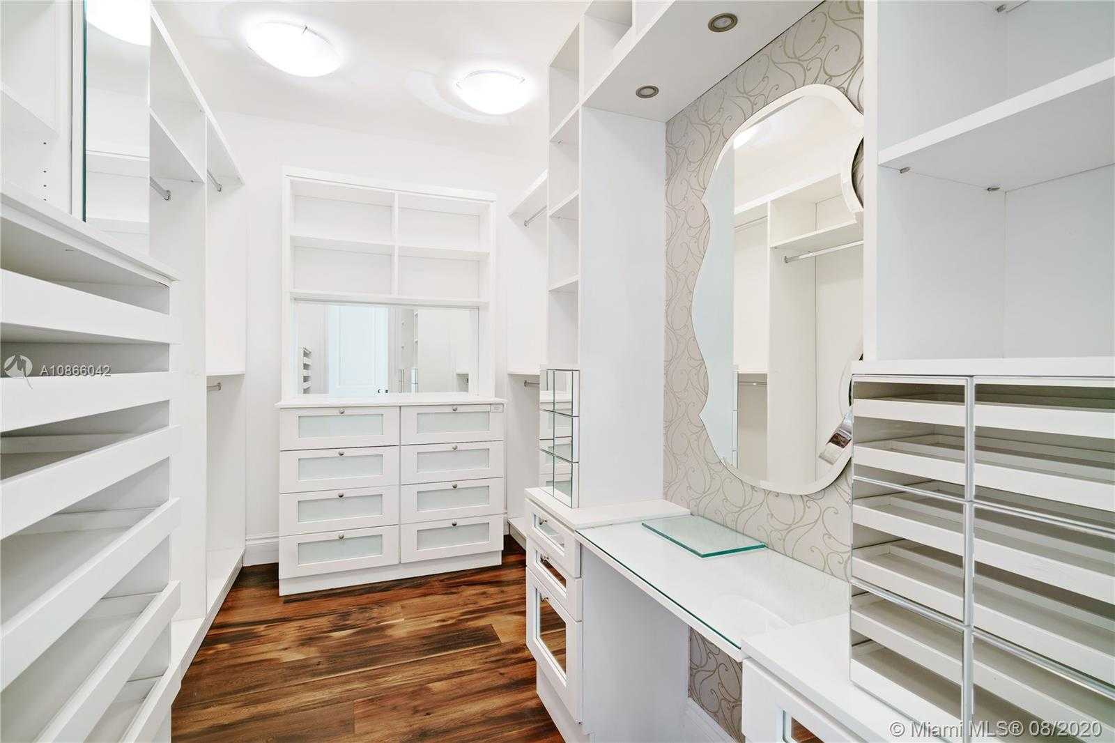 Small Image of 7320 SOUTH WEST 79TH CT, Miami Number 13