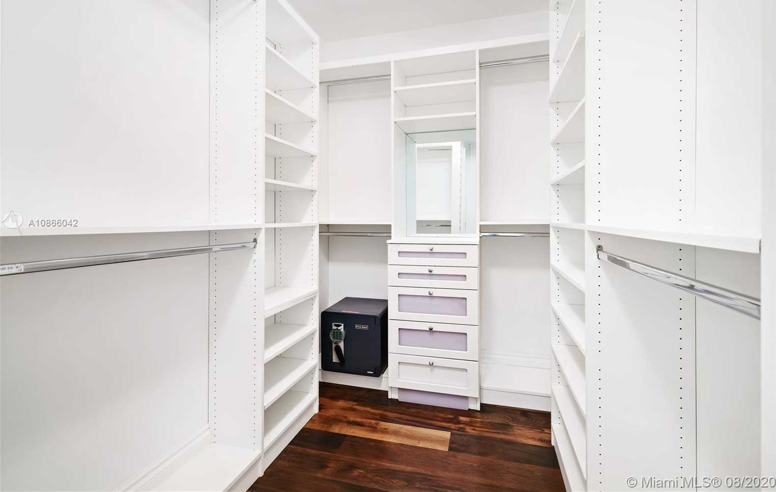 Small Image of 7320 SOUTH WEST 79TH CT, Miami Number 15
