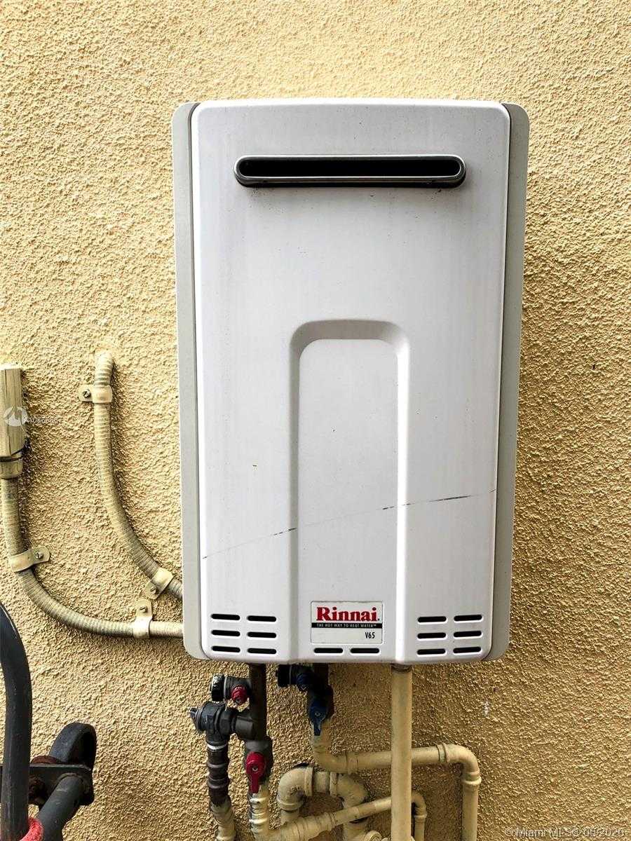 Small Object Image