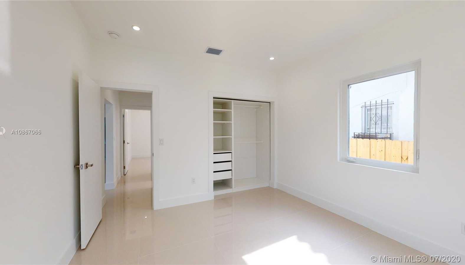 Small Image of 433 NORTH EAST 72ND ST, Miami Number 16