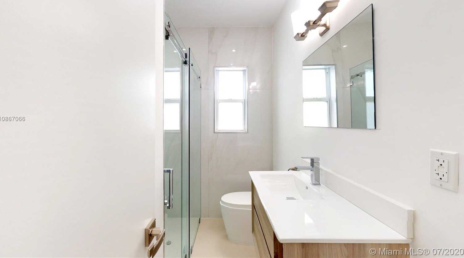 Small Image of 433 NORTH EAST 72ND ST, Miami Number 17