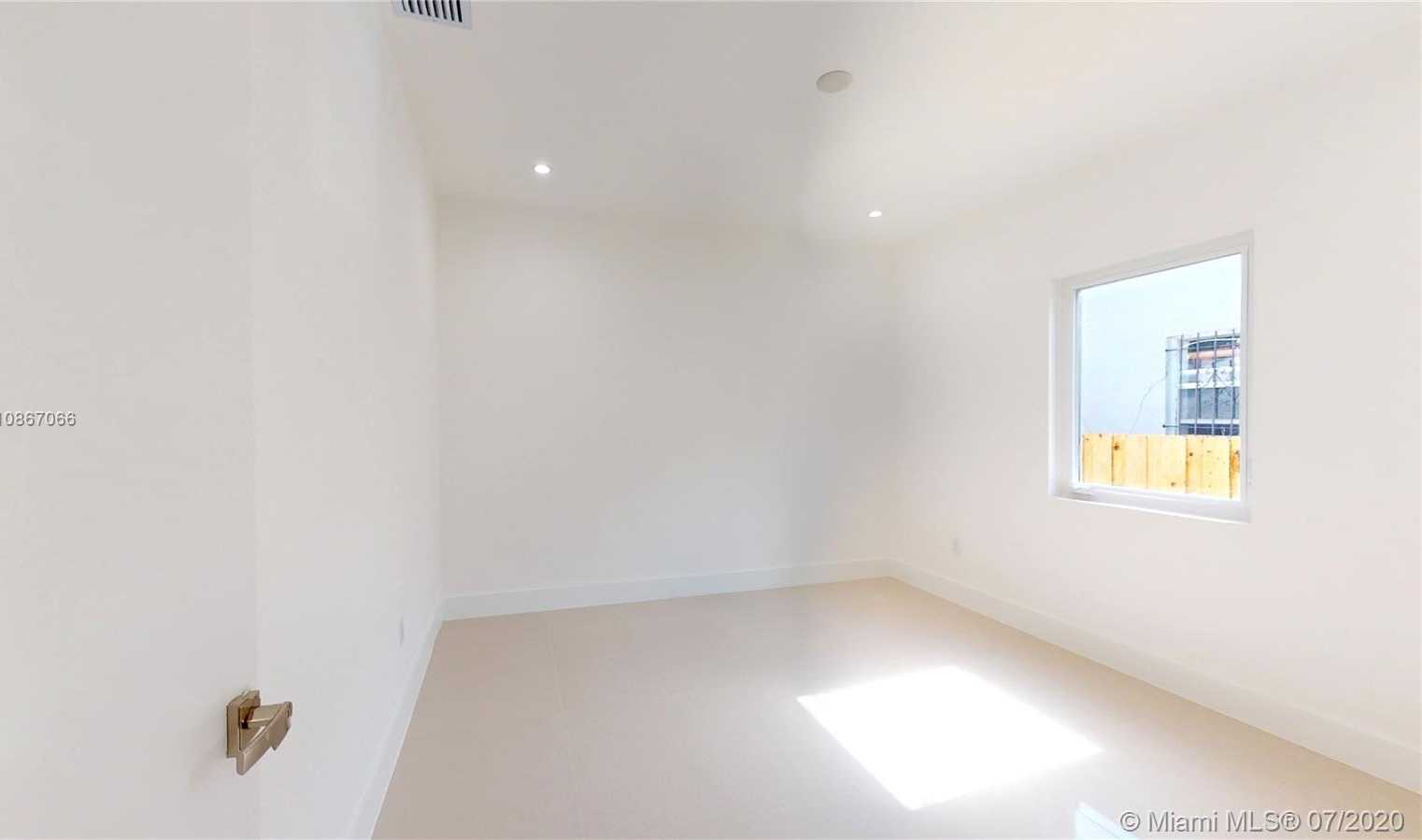 Small Image of 433 NORTH EAST 72ND ST, Miami Number 18