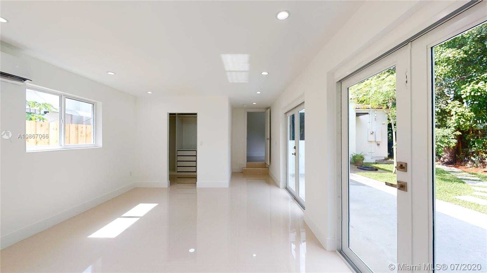 Small Image of 433 NORTH EAST 72ND ST, Miami Number 9