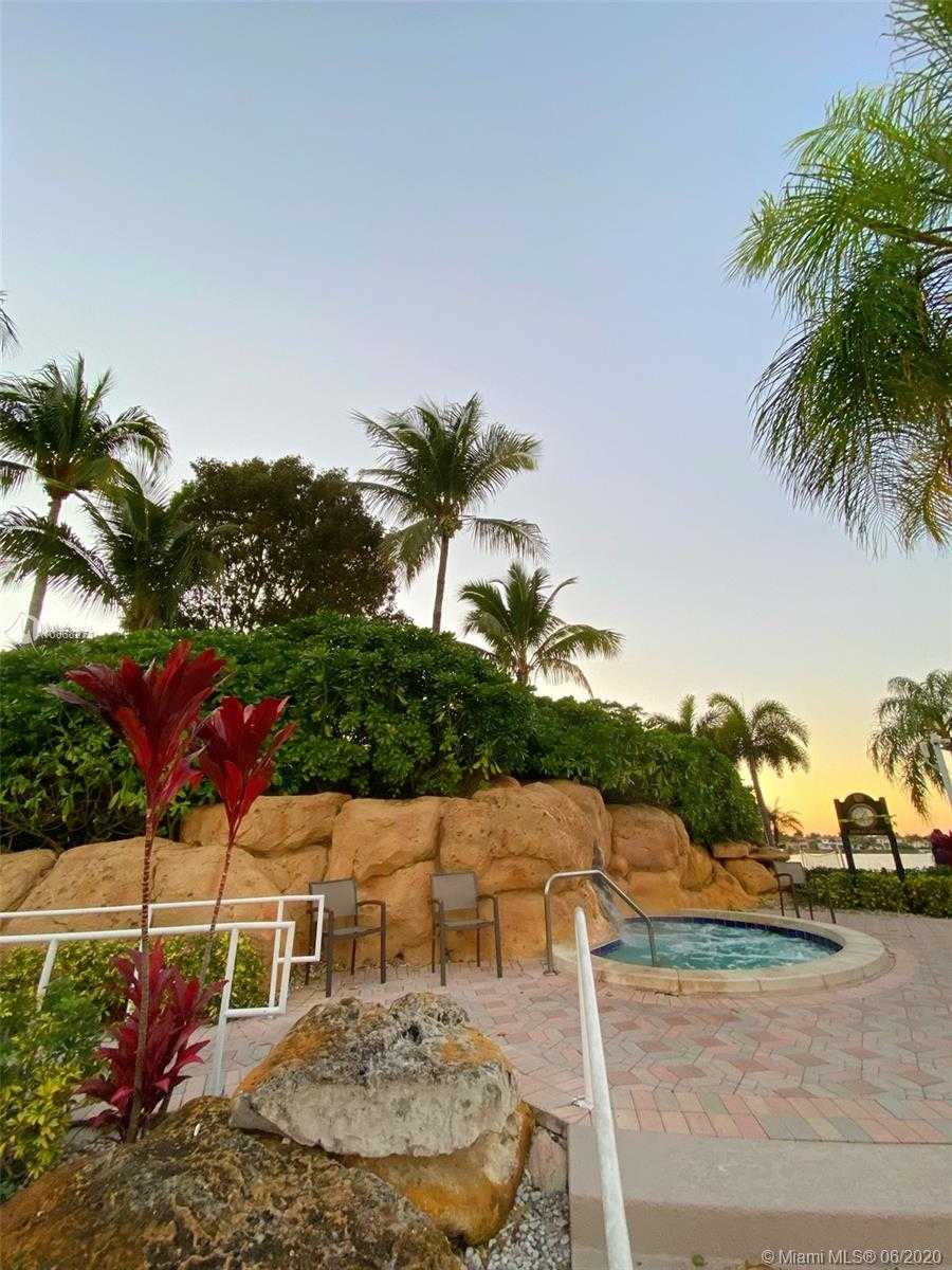 Small Image of 11202 NORTH WEST NW 73RD TER, Doral Number 26