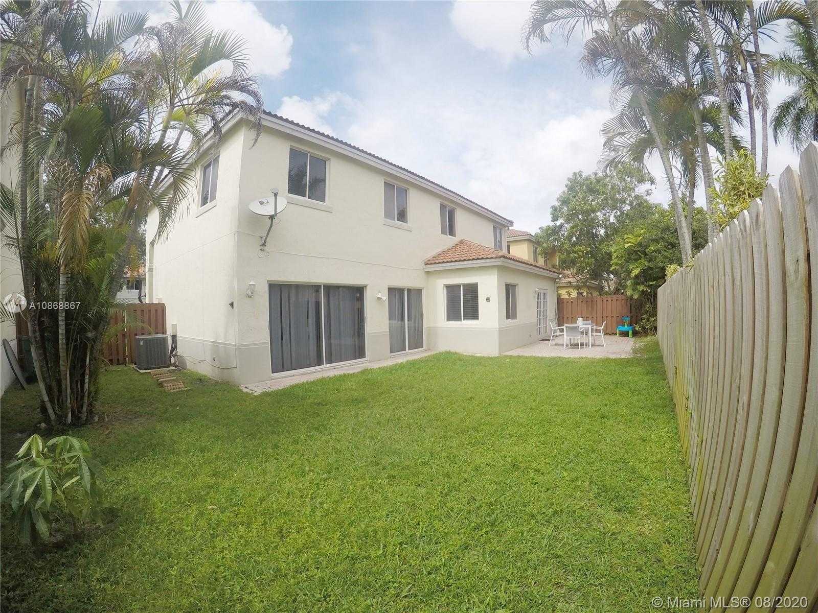 Small Image of 11272 ROUNDELAY RD, Cooper City Number 5