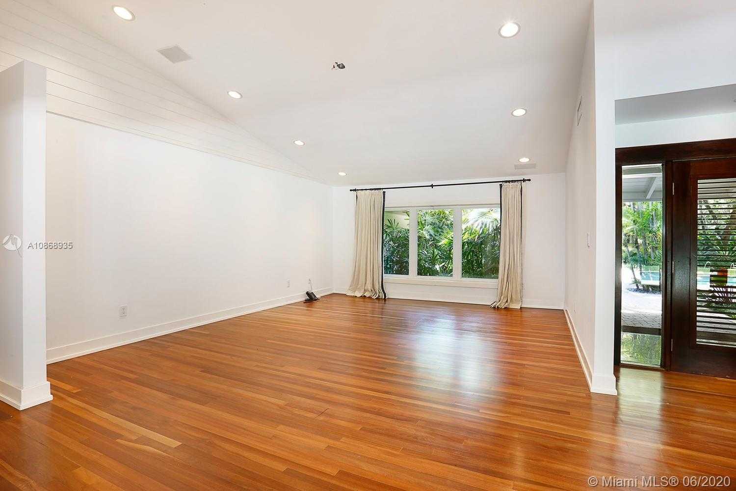 Small Image of 4685 SOUTH WEST 74TH ST, Coral Gables Number 10