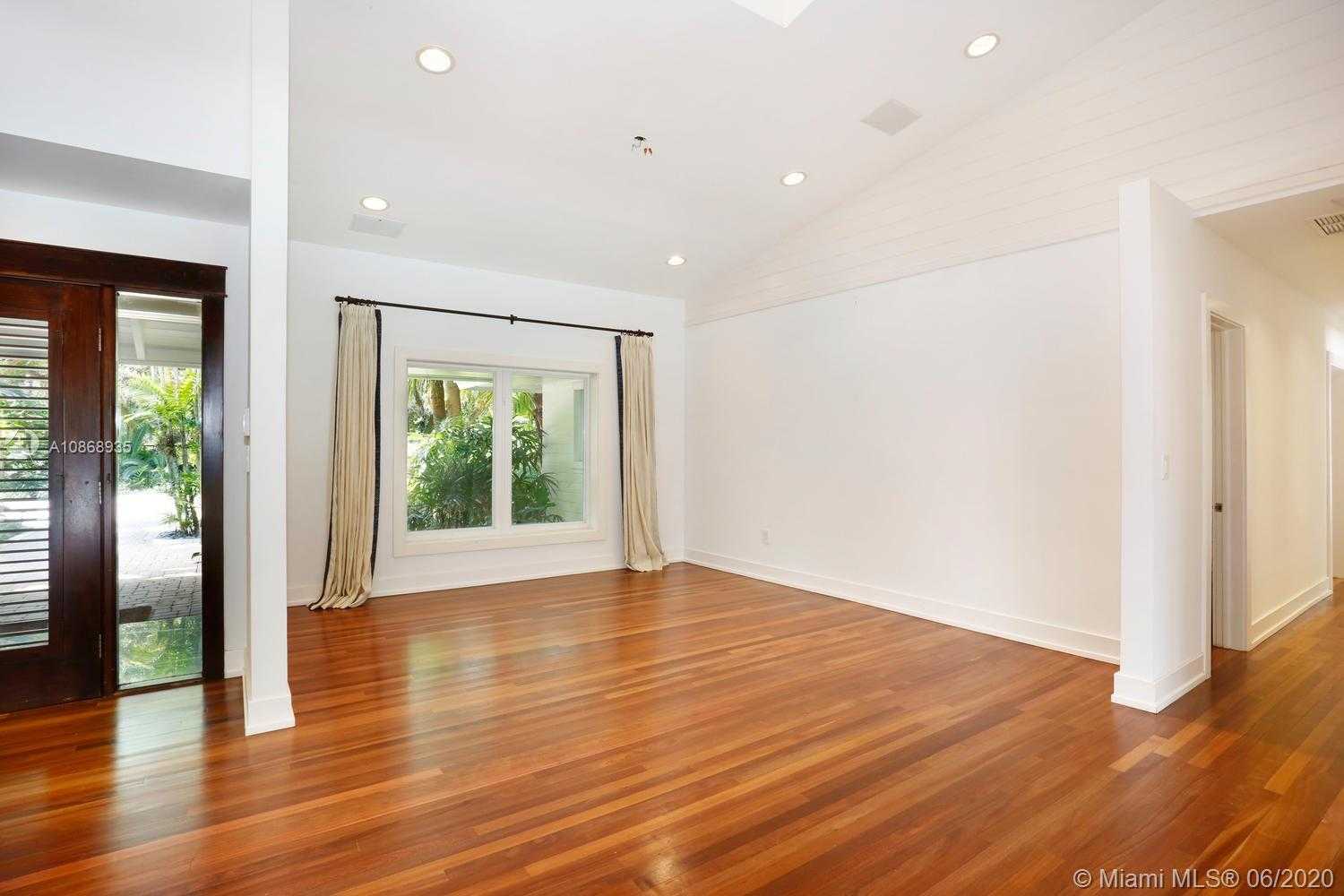 Small Image of 4685 SOUTH WEST 74TH ST, Coral Gables Number 11