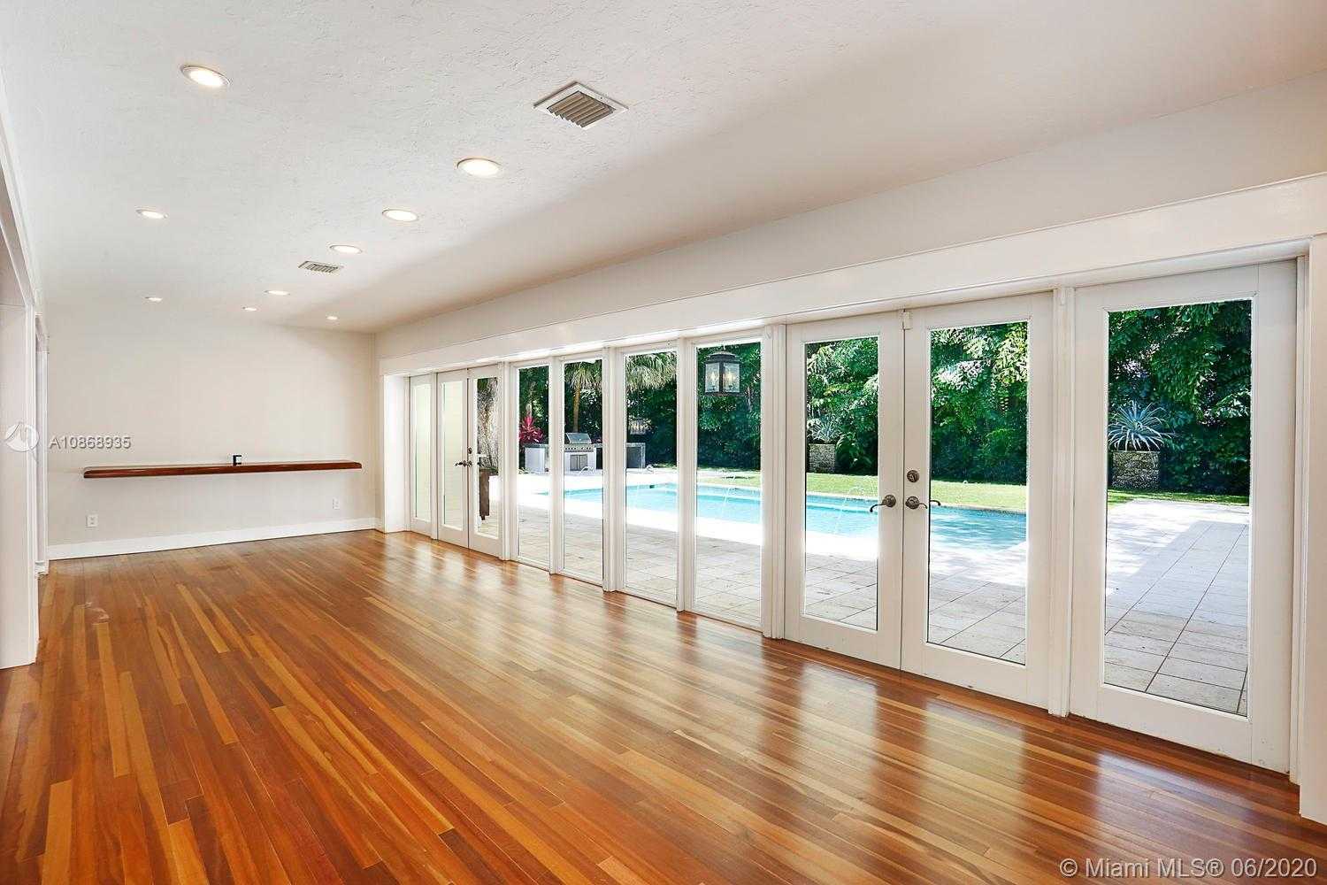 Small Image of 4685 SOUTH WEST 74TH ST, Coral Gables Number 12