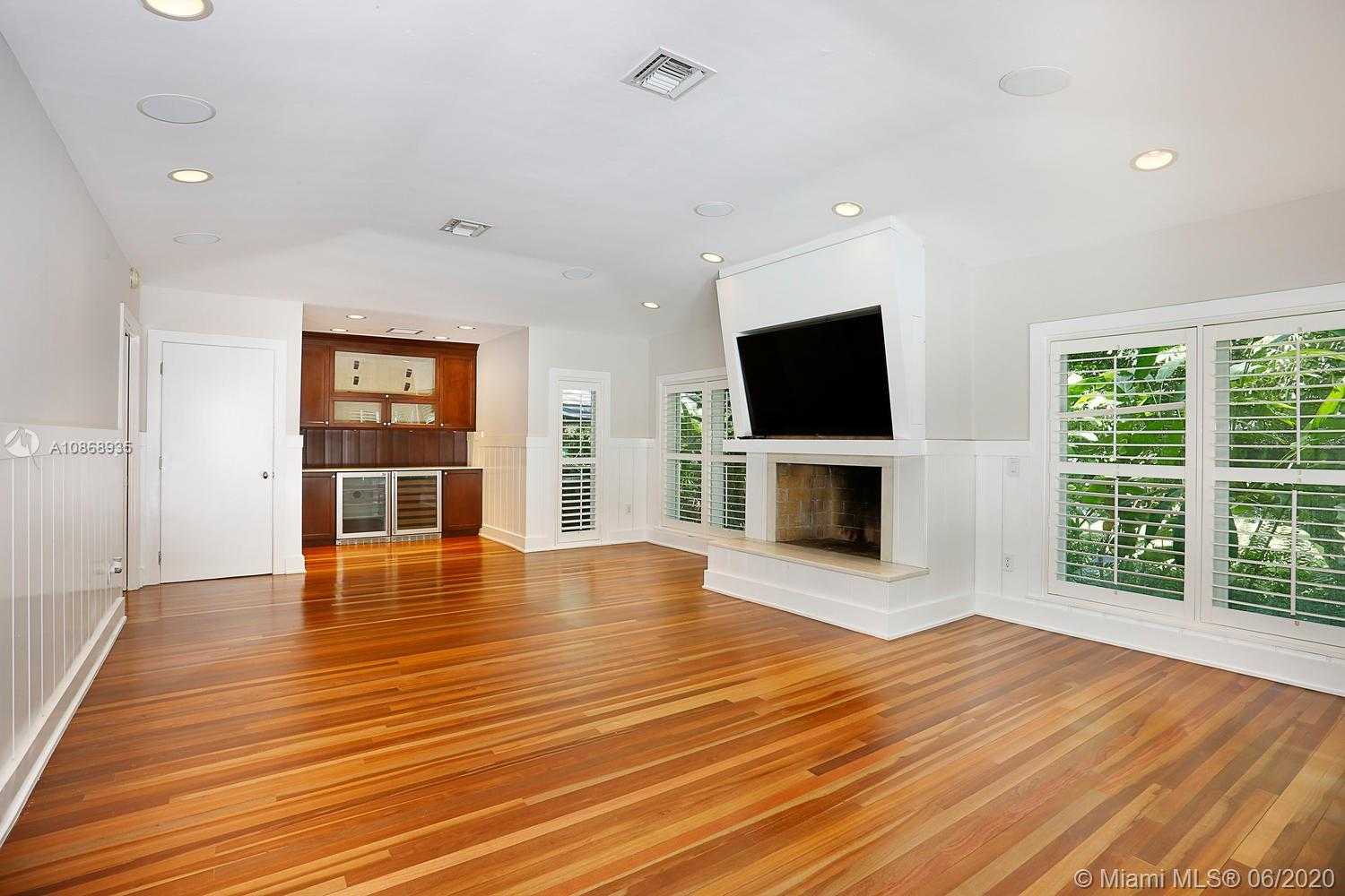 Small Image of 4685 SOUTH WEST 74TH ST, Coral Gables Number 14