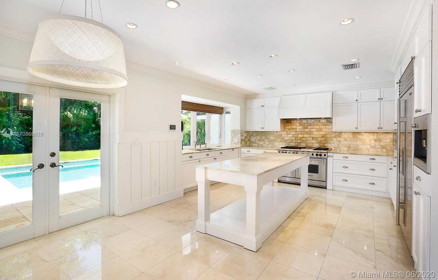 Small Image of 4685 SOUTH WEST 74TH ST, Coral Gables Number 16