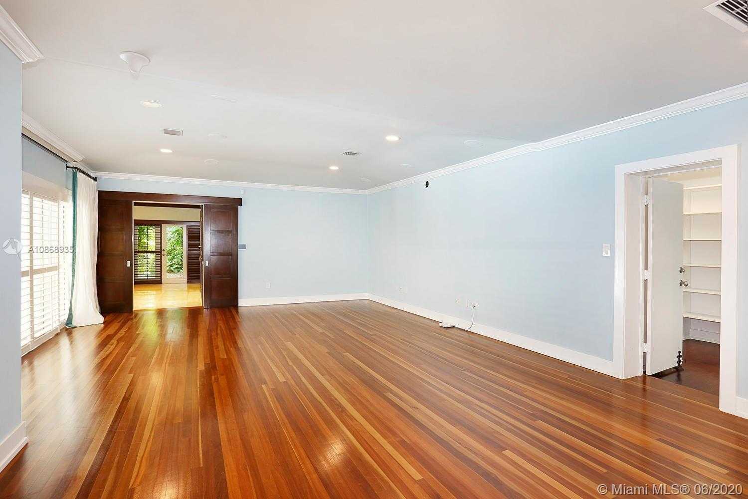 Small Image of 4685 SOUTH WEST 74TH ST, Coral Gables Number 21