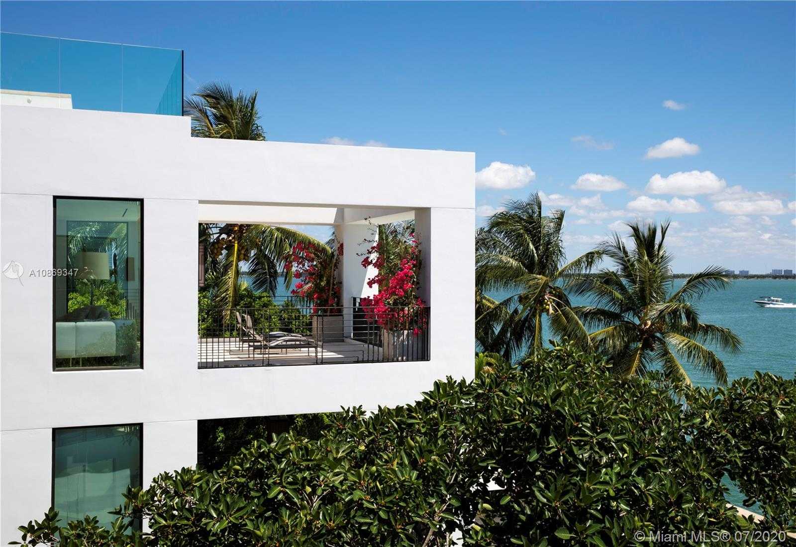 Small Image of 1429 NORTH VENETIAN WAY, Miami Number 12