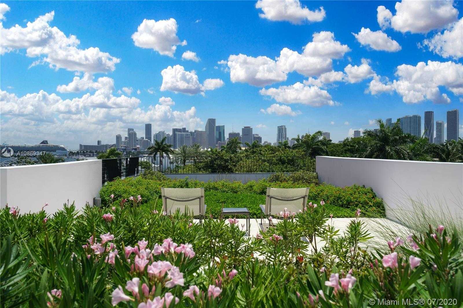 Small Image of 1429 NORTH VENETIAN WAY, Miami Number 17