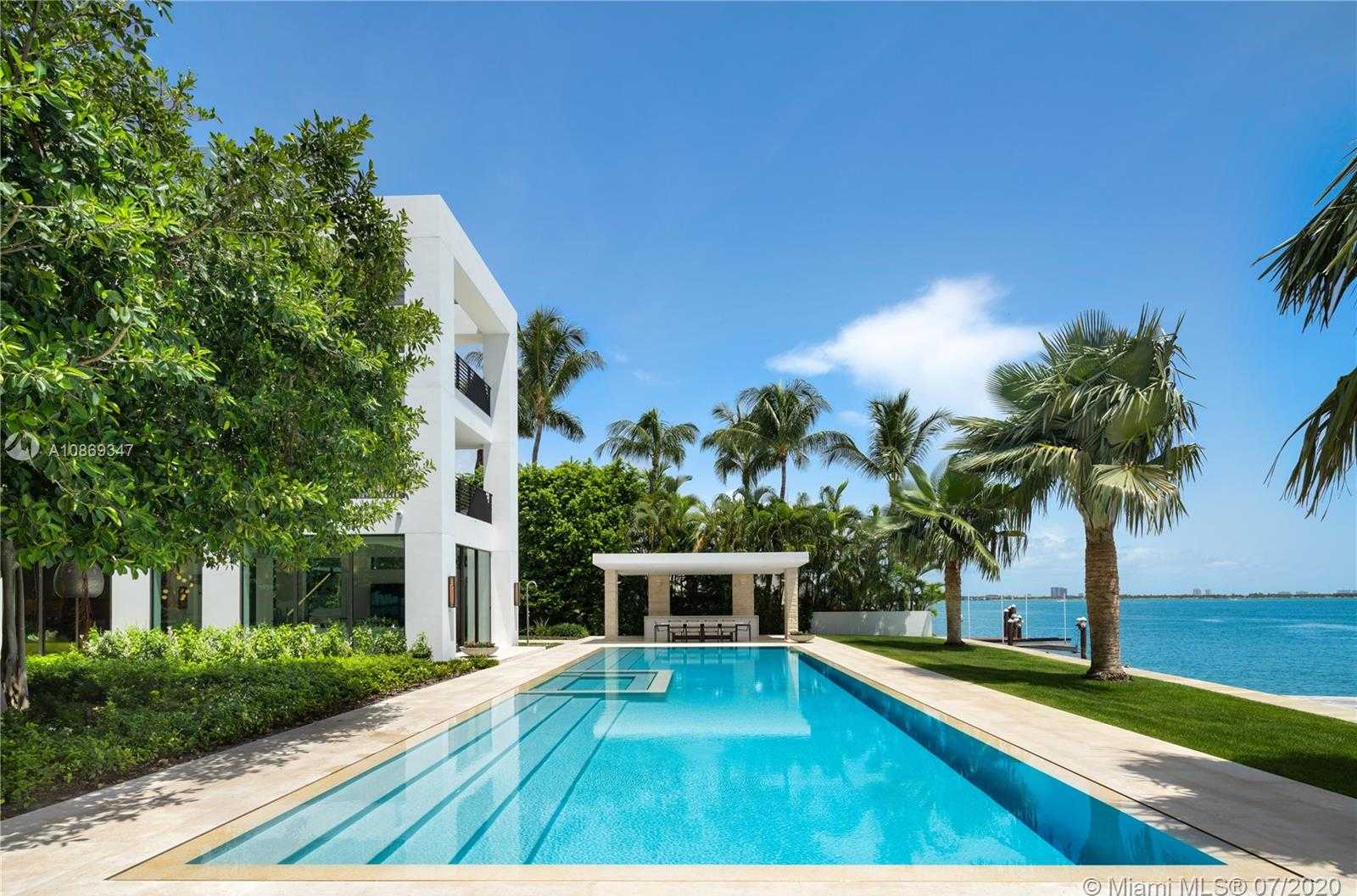 Small Image of 1429 NORTH VENETIAN WAY, Miami Number 20